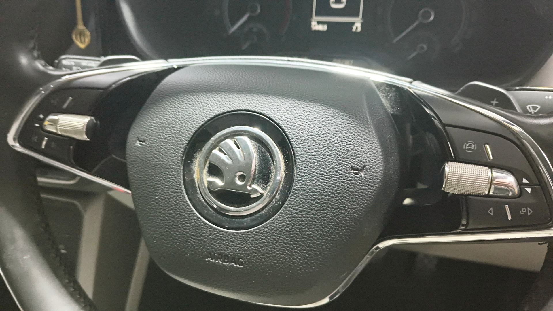 View 2021 Skoda Kushaq Ambition 1.0 TSI AT Image 3 Used 2021 Skoda Kushaq Ambition 1.0 TSI AT Image 3