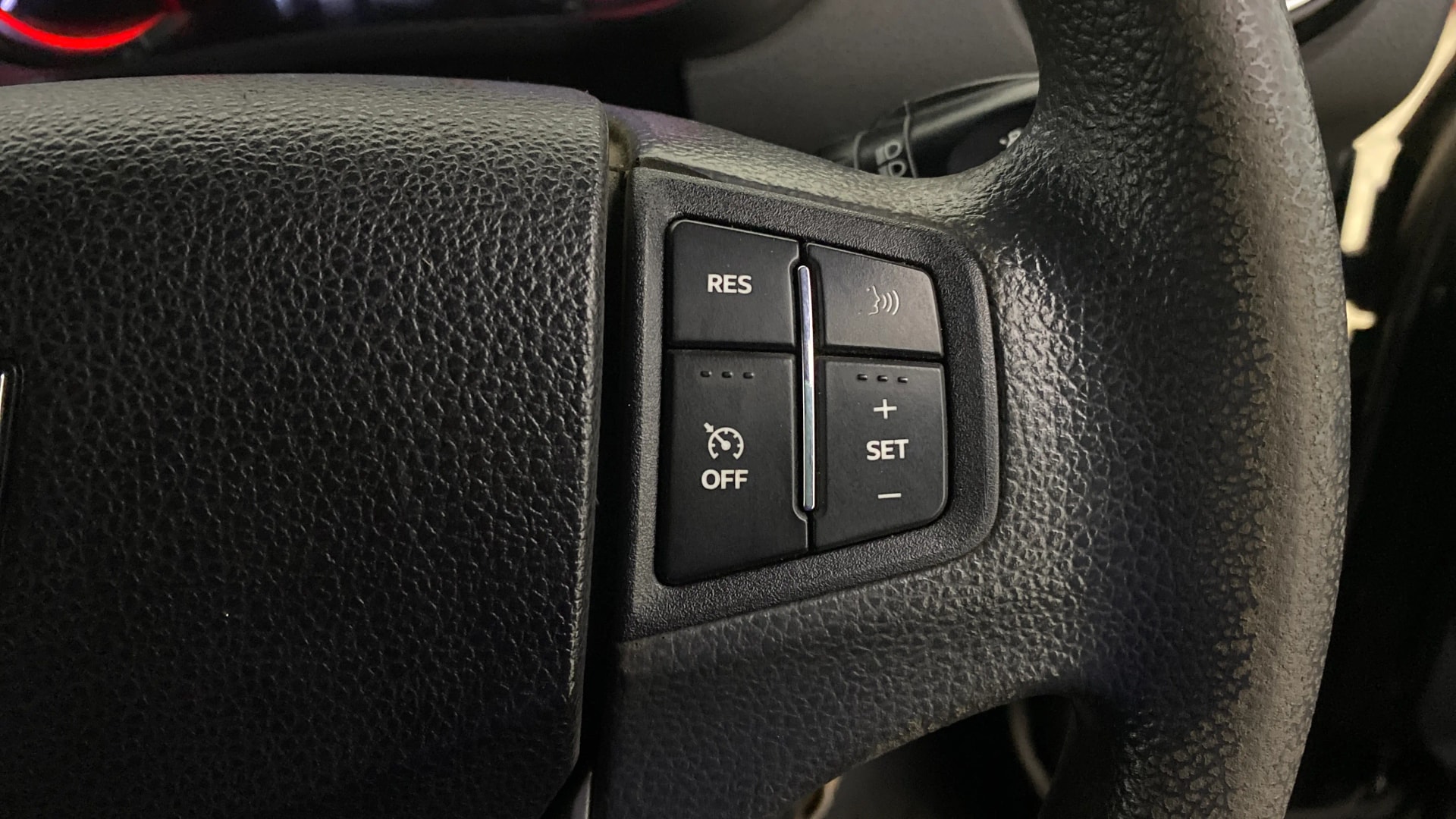View 2024 Mahindra Thar AX Standard Manual Soft Top 6 Seater Image 3 Used 2024 Mahindra Thar AX Standard Manual Soft Top 6 Seater Image 3