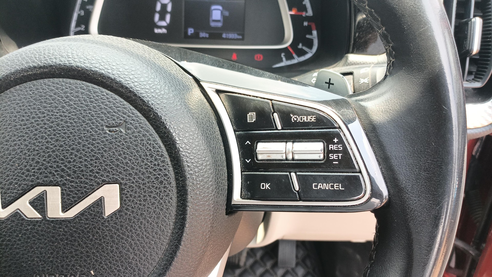 View 2022 Kia Sonet HTX AT Diesel Image 3 Used 2022 Kia Sonet HTX AT Diesel Image 3
