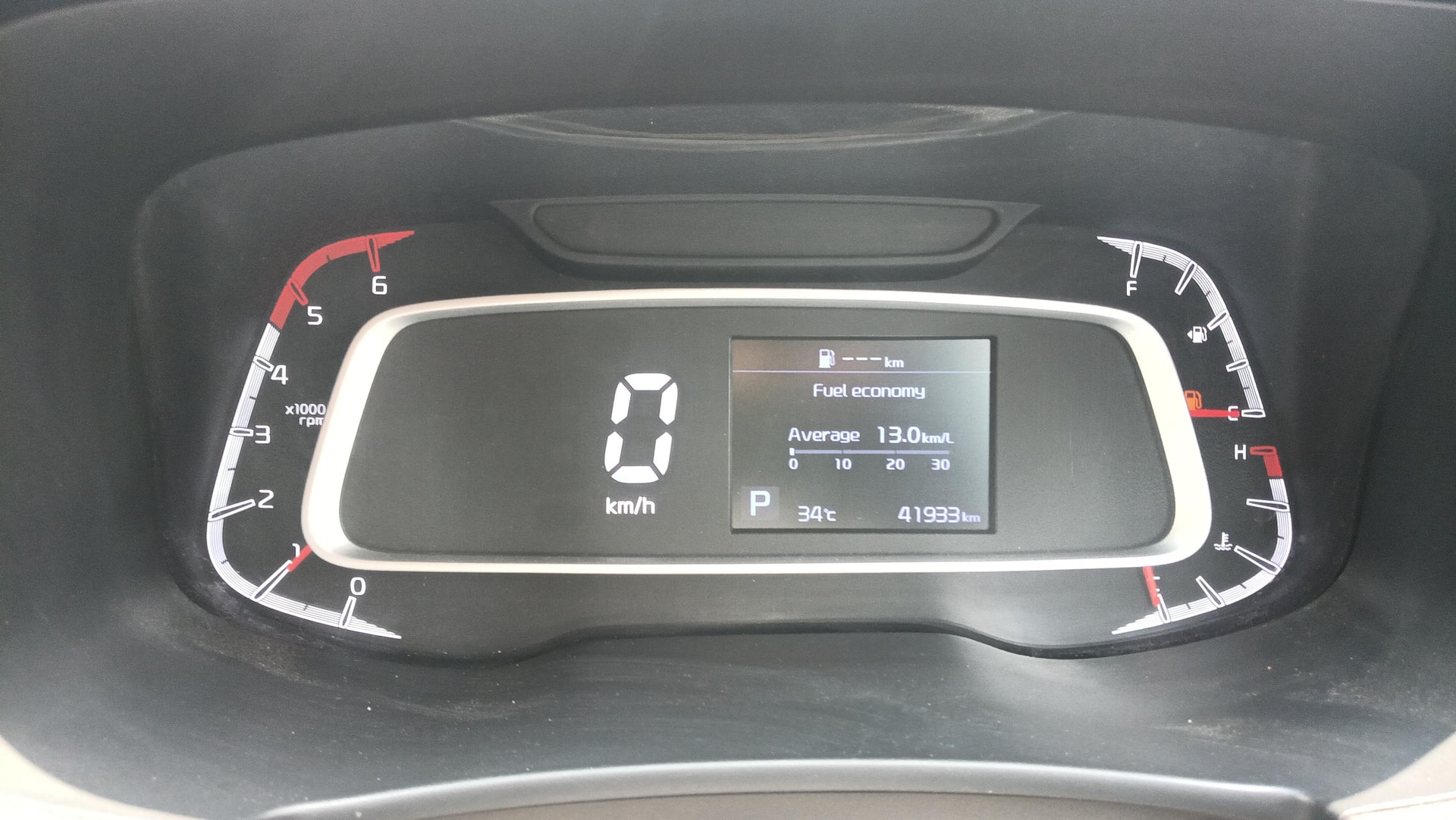 View 2022 Kia Sonet HTX AT Diesel Image 37 Used 2022 Kia Sonet HTX AT Diesel Image 37
