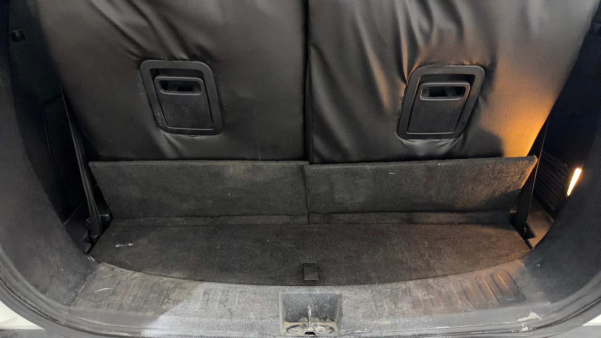View 2022 Tata Safari XT Plus Image 7 Used 2022 Tata Safari XT Plus Image 7