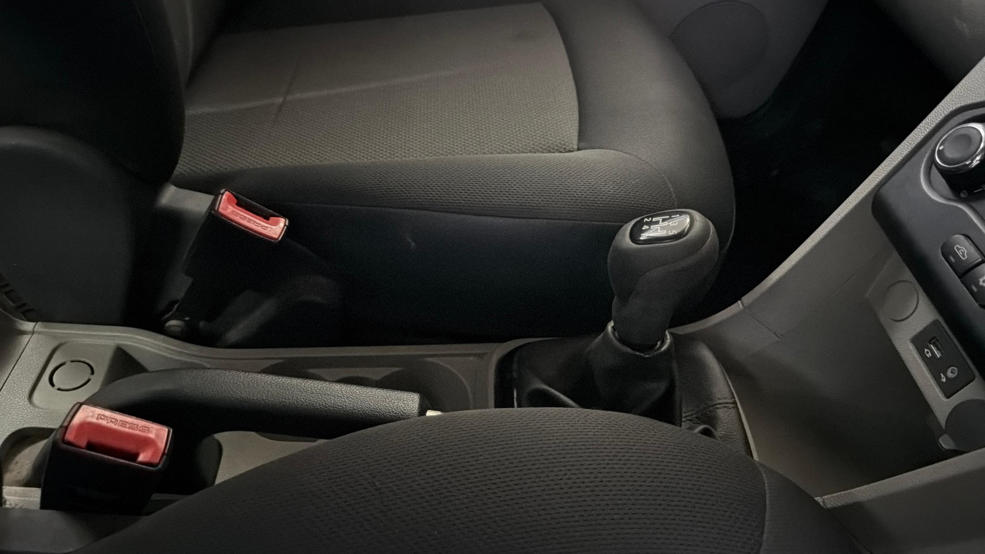 View 2018 Tata Tiago Revotorq XB Image 37 Used 2018 Tata Tiago Revotorq XB Image 37