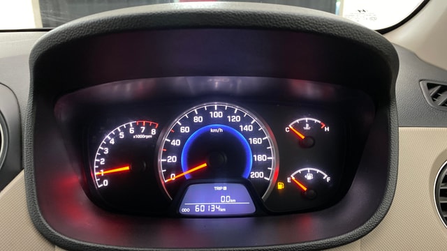 View Hyundai Grand i10 Image 33 Used Hyundai Grand i10 Image 33