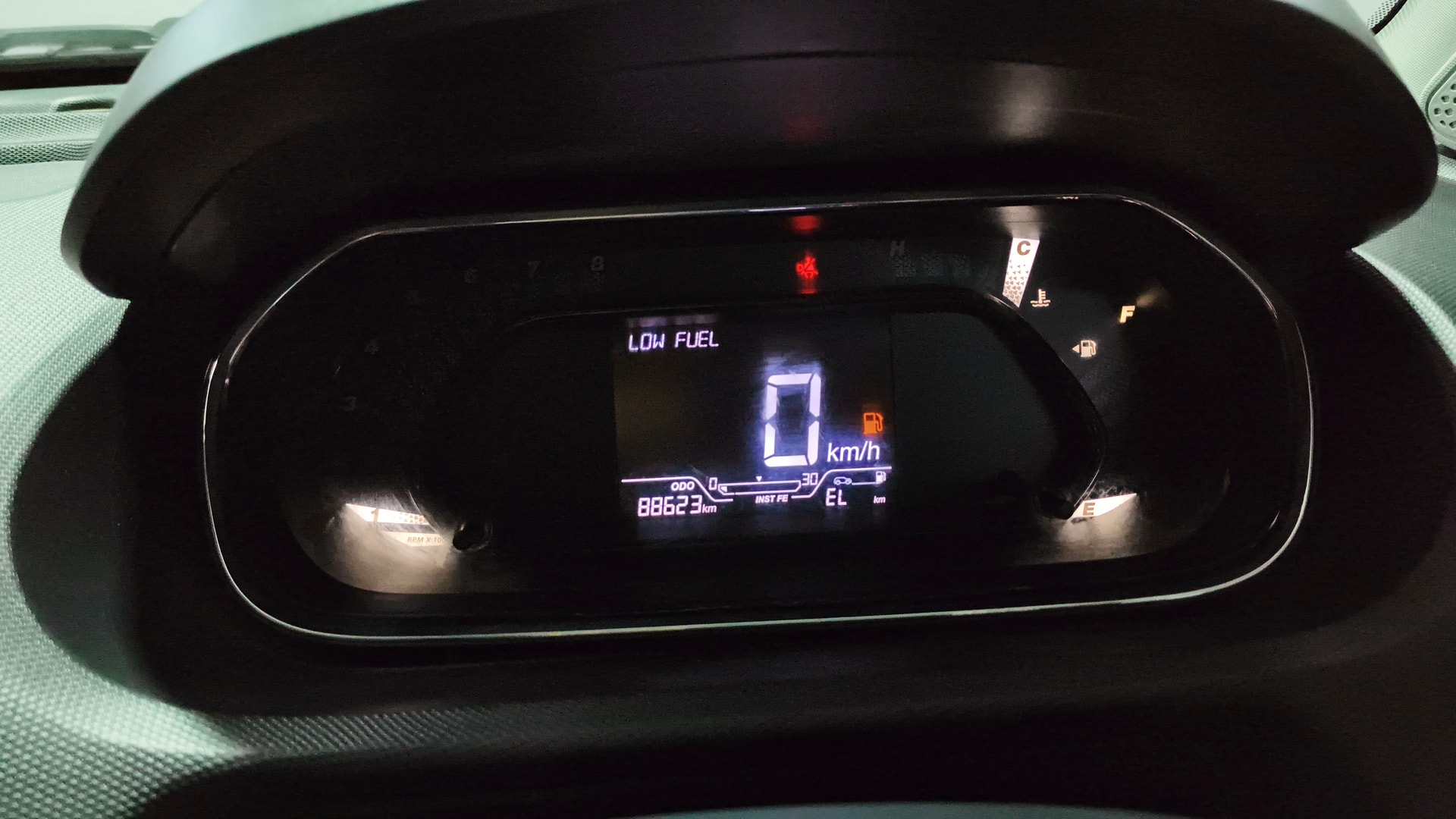 View 2020 Tata Tiago Revotorq XB Image 35 Used 2020 Tata Tiago Revotorq XB Image 35