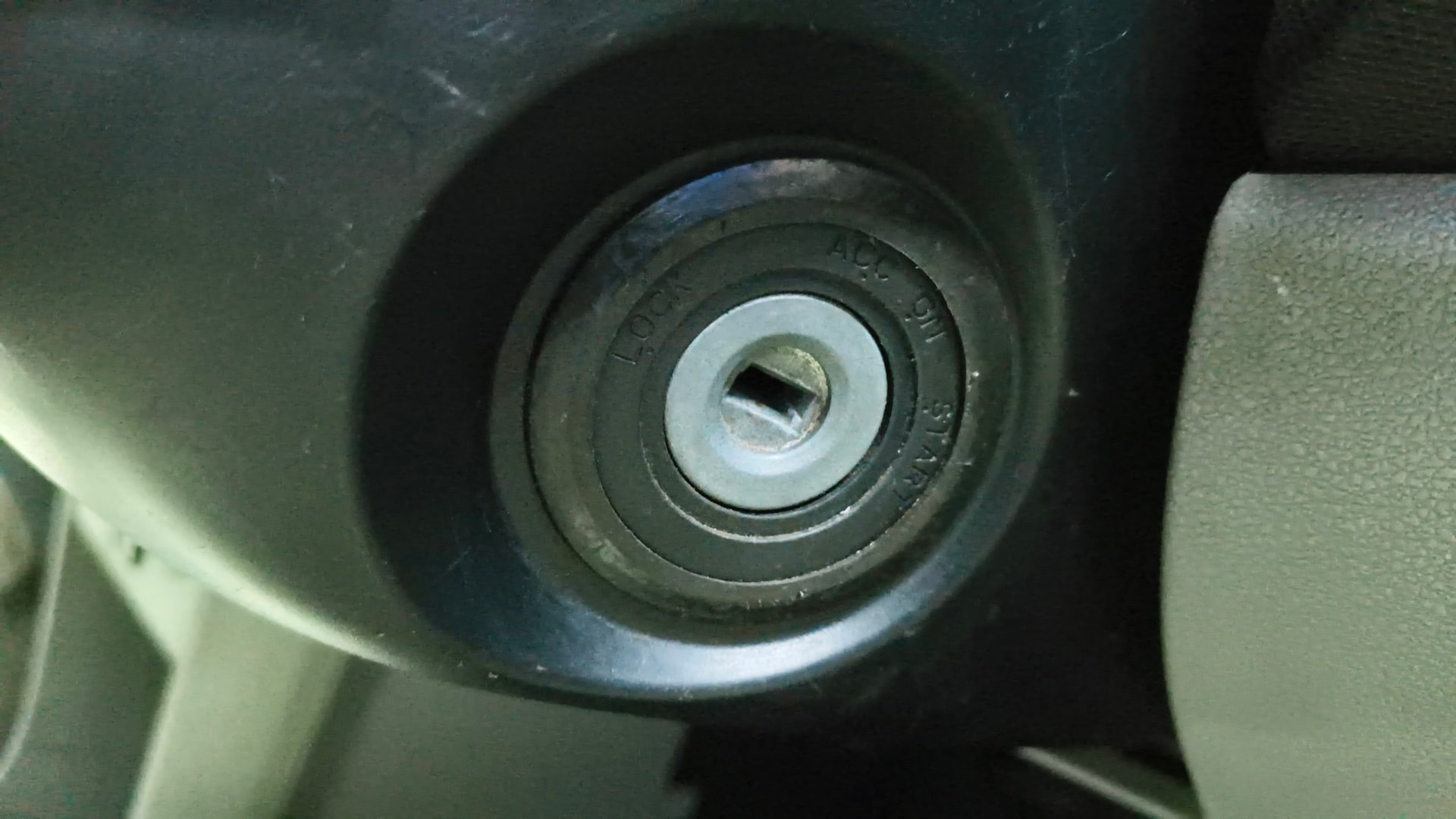 View 2020 Tata Tiago Revotorq XB Image 34 Used 2020 Tata Tiago Revotorq XB Image 34