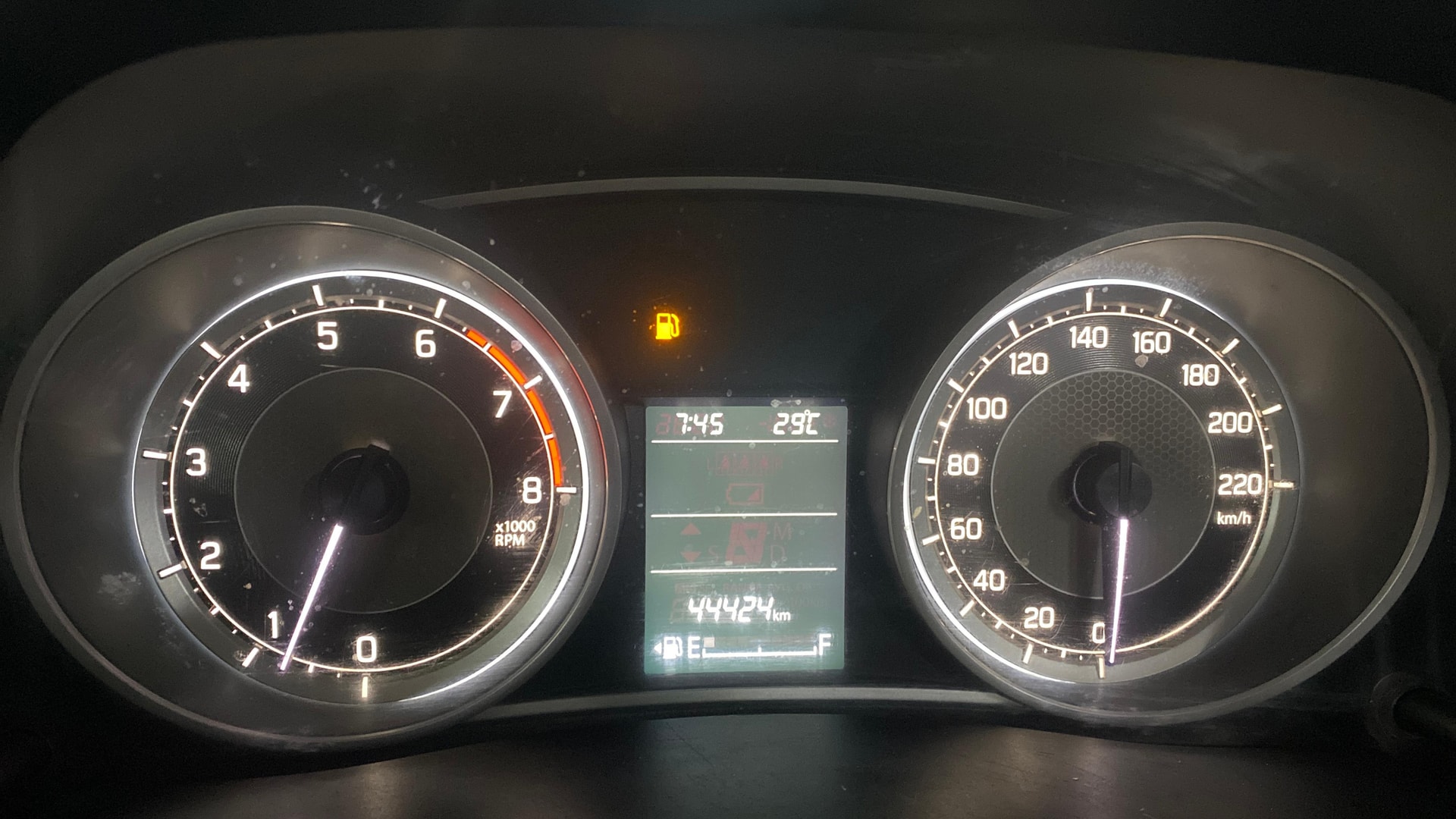 View 2017 Maruti Suzuki 1000 Base Variant Image 20 Used 2017 Maruti Suzuki 1000 Base Variant Image 20