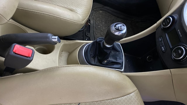 View Hyundai Fluidic Verna Image 39 Used Hyundai Fluidic Verna Image 39