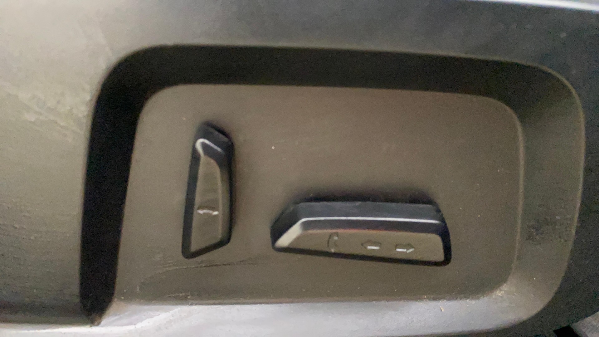 View 2020 Tata Harrier XE Image 11 Used 2020 Tata Harrier XE Image 11
