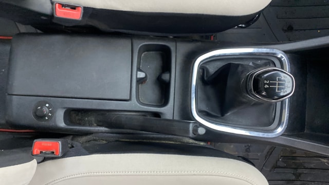 View Renault Triber Image 38 Used Renault Triber Image 38