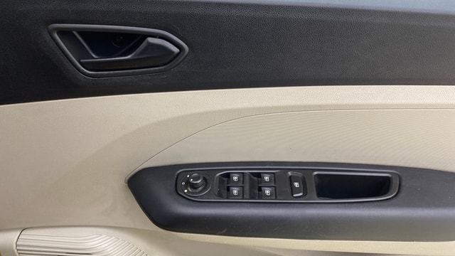 View Renault Triber Image 33 Used Renault Triber Image 33
