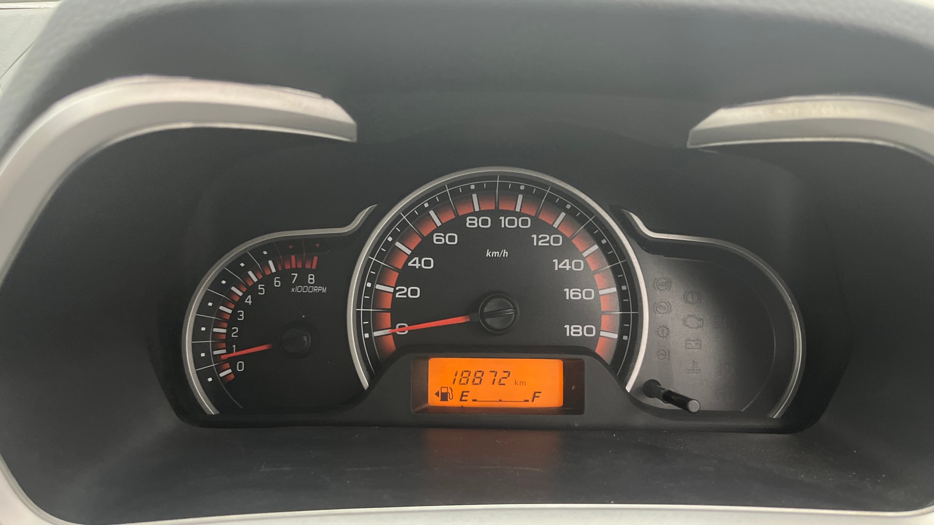 View 2017 Maruti Suzuki Alto K10 LX Image 33 Used 2017 Maruti Suzuki Alto K10 LX Image 33