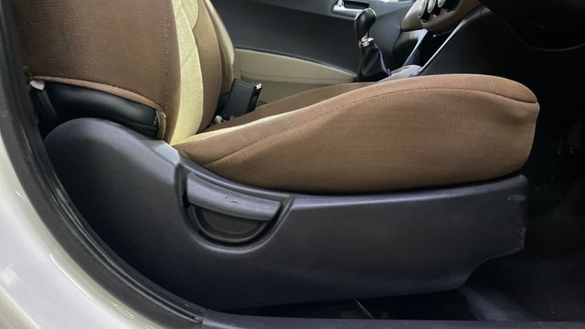 View Hyundai Grand i10 Image 18 Used Hyundai Grand i10 Image 18