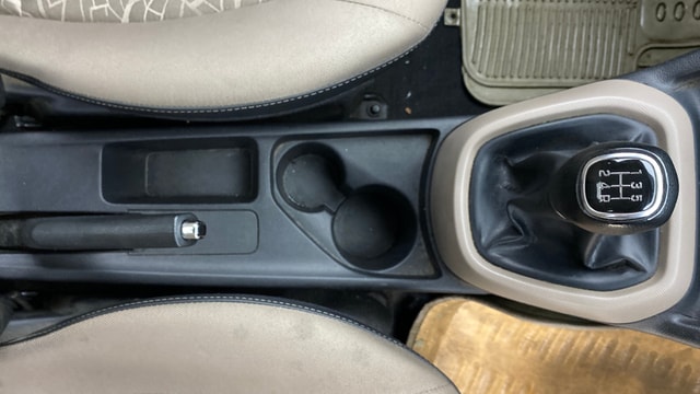 View Hyundai Xcent Image 37 Used Hyundai Xcent Image 37