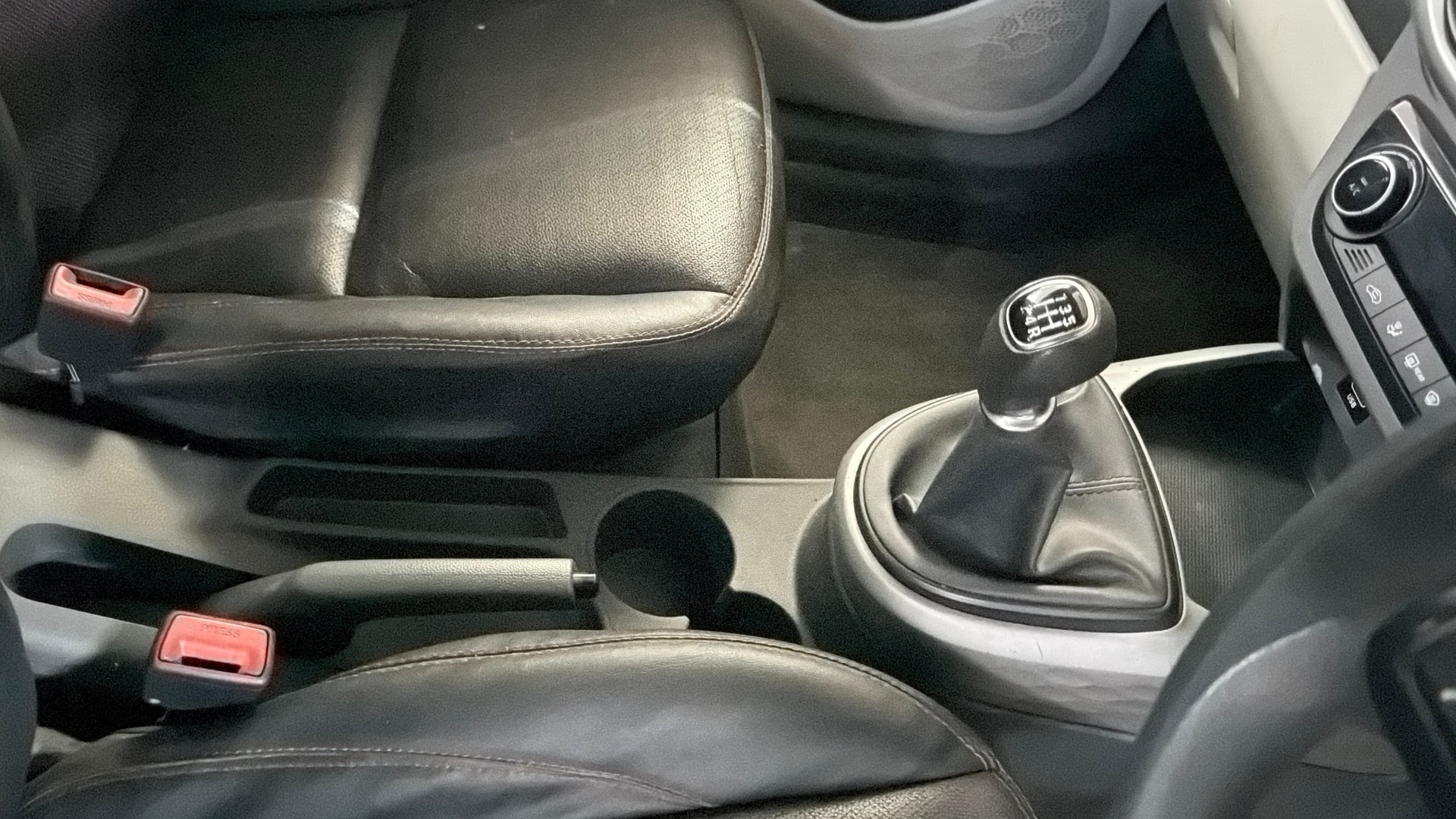 View 2021 Hyundai Grand i10 Nios Sportz Petrol Image 38 Used 2021 Hyundai Grand i10 Nios Sportz Petrol Image 38