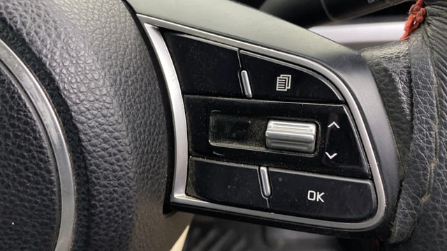 View Kia Carens Image 3 Used Kia Carens Image 3