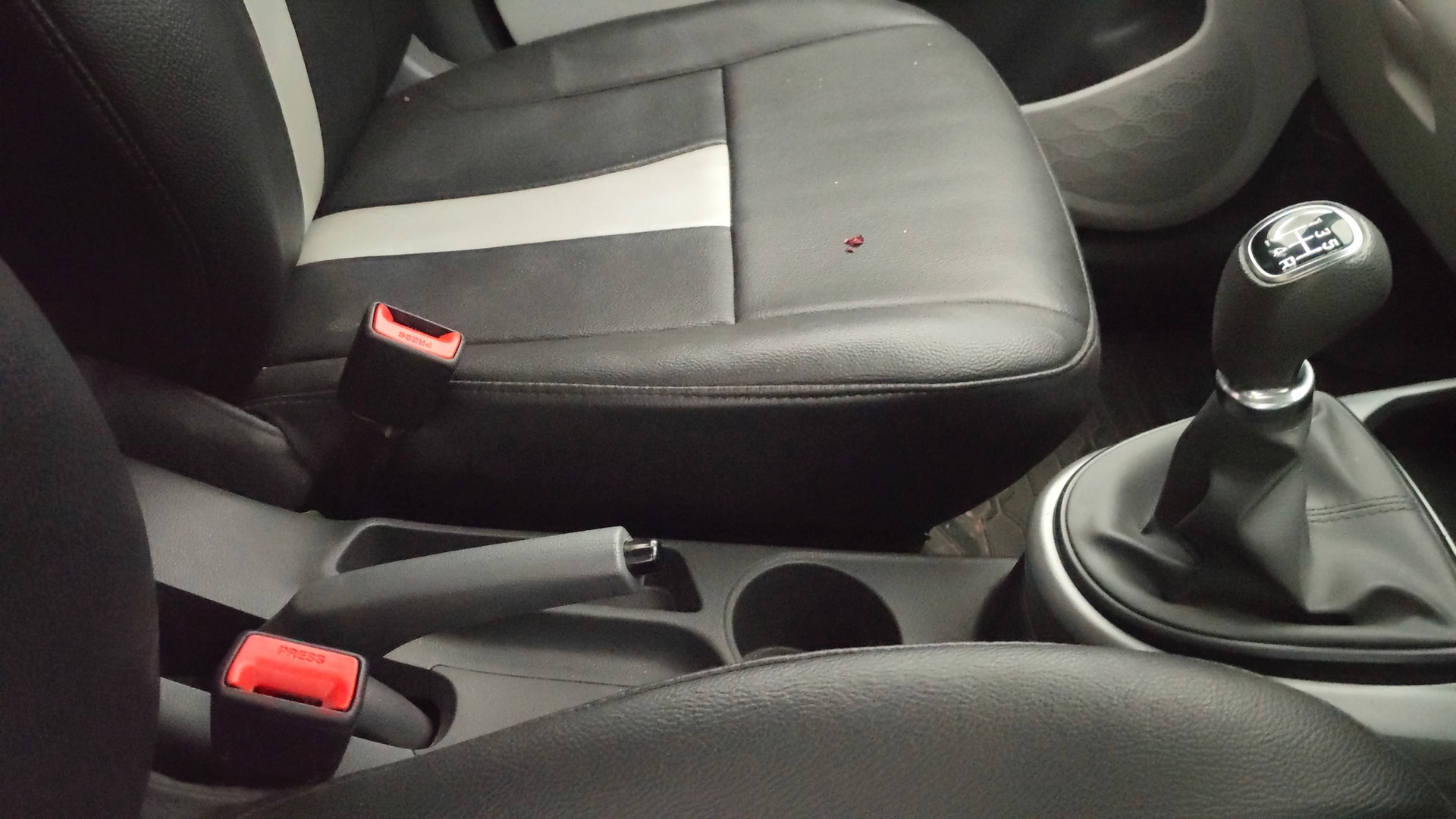 View 2020 Hyundai Grand i10 Nios Sportz Petrol Image 38 Used 2020 Hyundai Grand i10 Nios Sportz Petrol Image 38