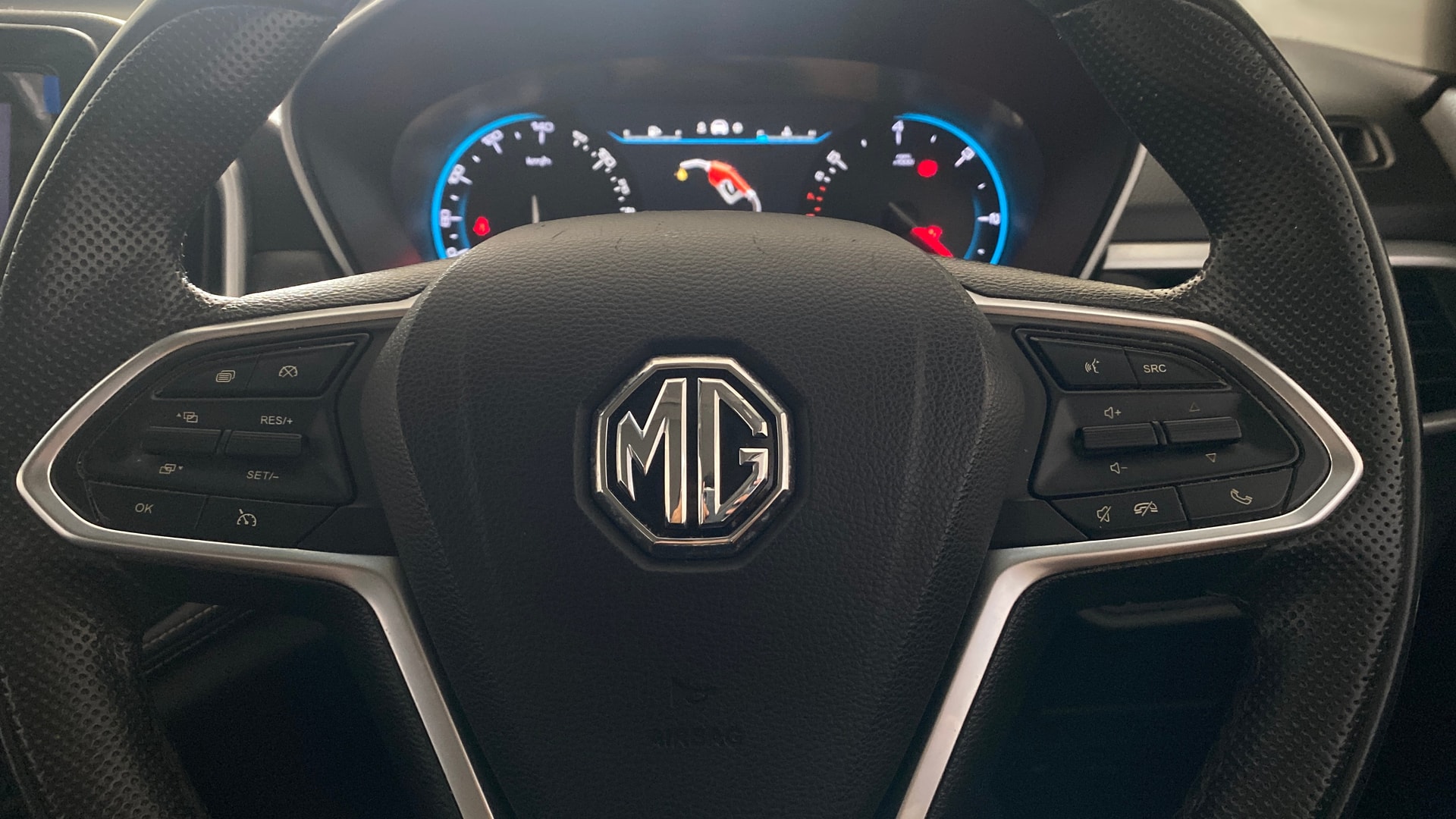 View 2020 MG Hector Sharp Petrol BS IV Image 3 Used 2020 MG Hector Sharp Petrol BS IV Image 3