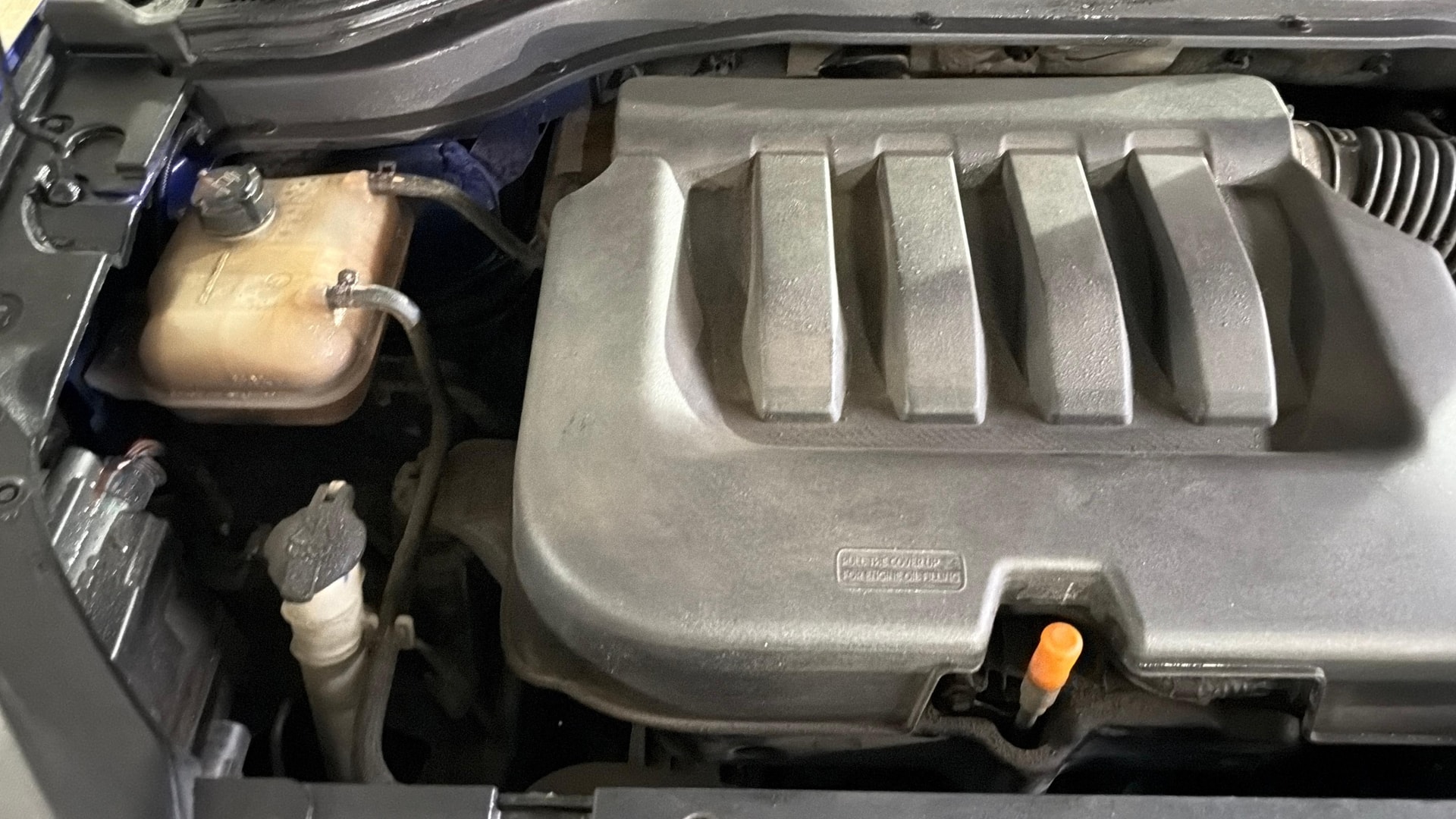 View 2022 Mahindra XUV700 MX Petrol 5 STR Image 25 Used 2022 Mahindra XUV700 MX Petrol 5 STR Image 25