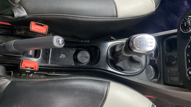 View Renault Duster Image 39 Used Renault Duster Image 39