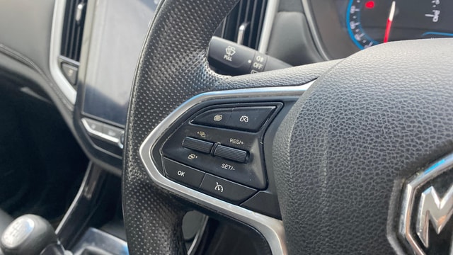 View MG Hector Image 3 Used MG Hector Image 3