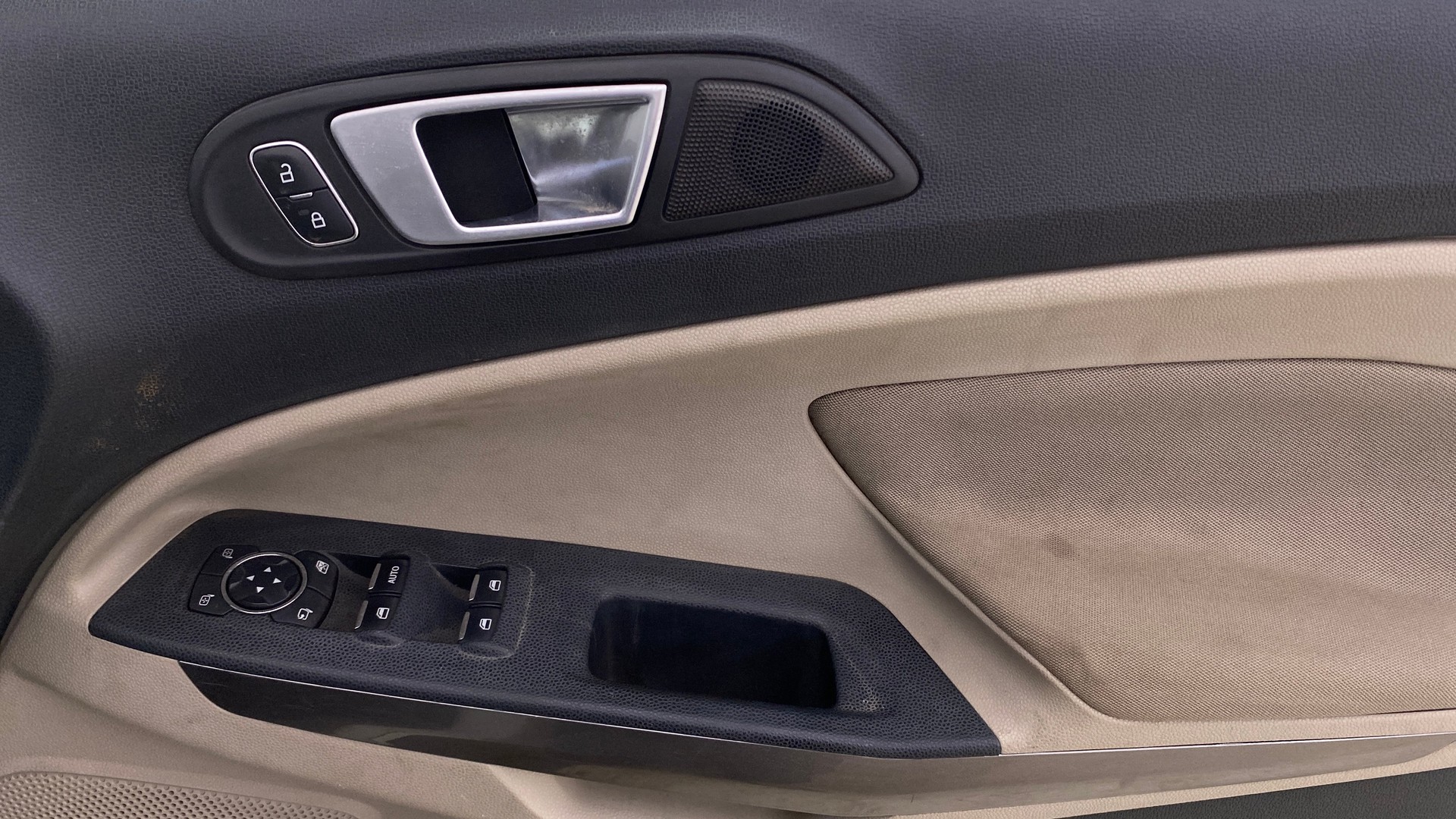 View 2020 Ford EcoSport 1.5 TDCi Diesel Ambiente BS IV Image 32 Used 2020 Ford EcoSport 1.5 TDCi Diesel Ambiente BS IV Image 32