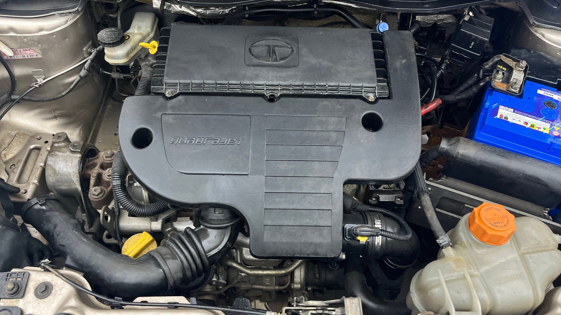 View 2015 Tata Bolt XE Quadrajet 75PS Diesel Image 41 Used 2015 Tata Bolt XE Quadrajet 75PS Diesel Image 41