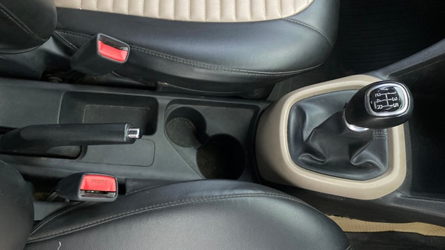 View Hyundai Grand i10 Image 37 Used Hyundai Grand i10 Image 37