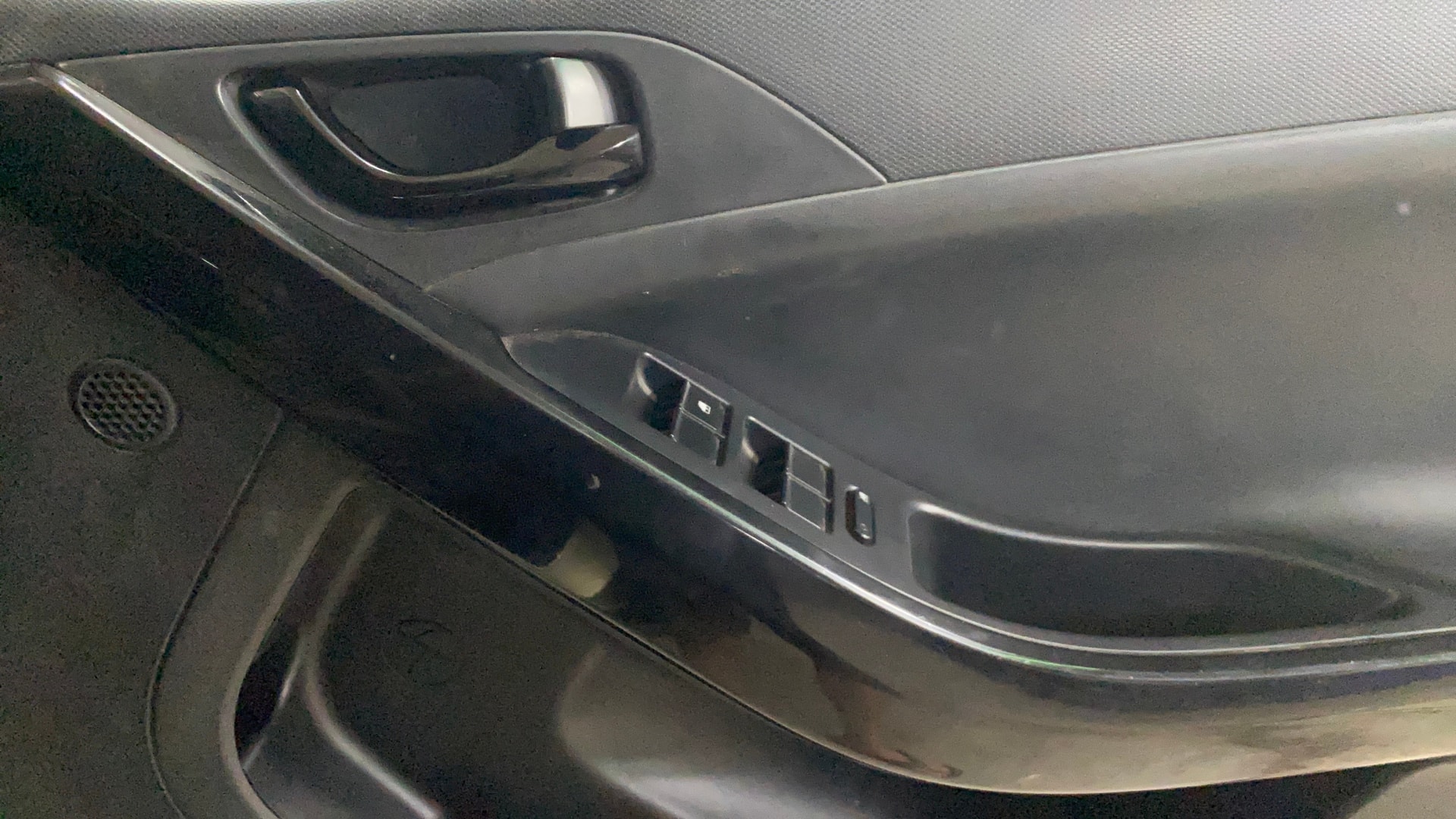 View 2022 Tata Nexon Revotron XE Image 41 Used 2022 Tata Nexon Revotron XE Image 41