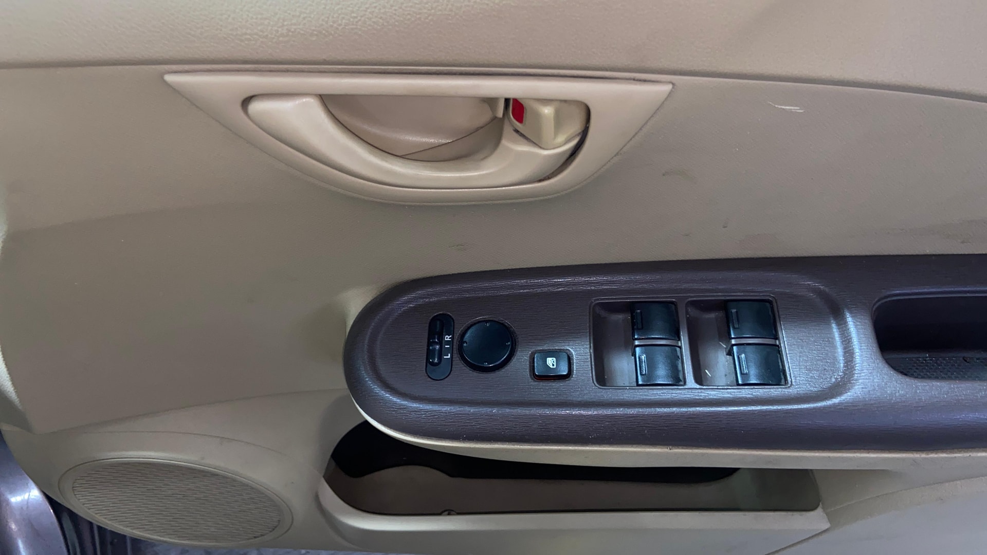 View 2013 Honda Brio S MT Petrol Image 32 Used 2013 Honda Brio S MT Petrol Image 32