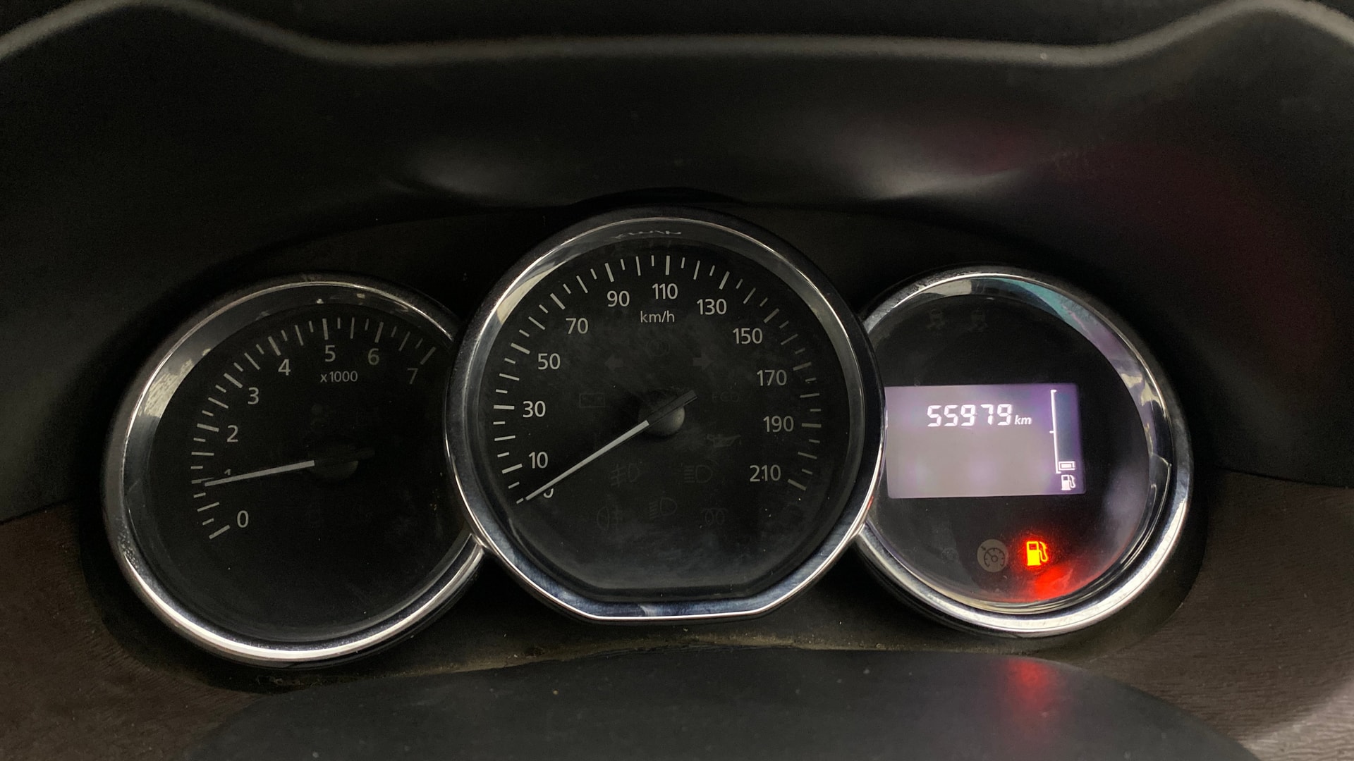 View 2019 Nissan Terrano XLD Plus 85PS Image 33 Used 2019 Nissan Terrano XLD Plus 85PS Image 33