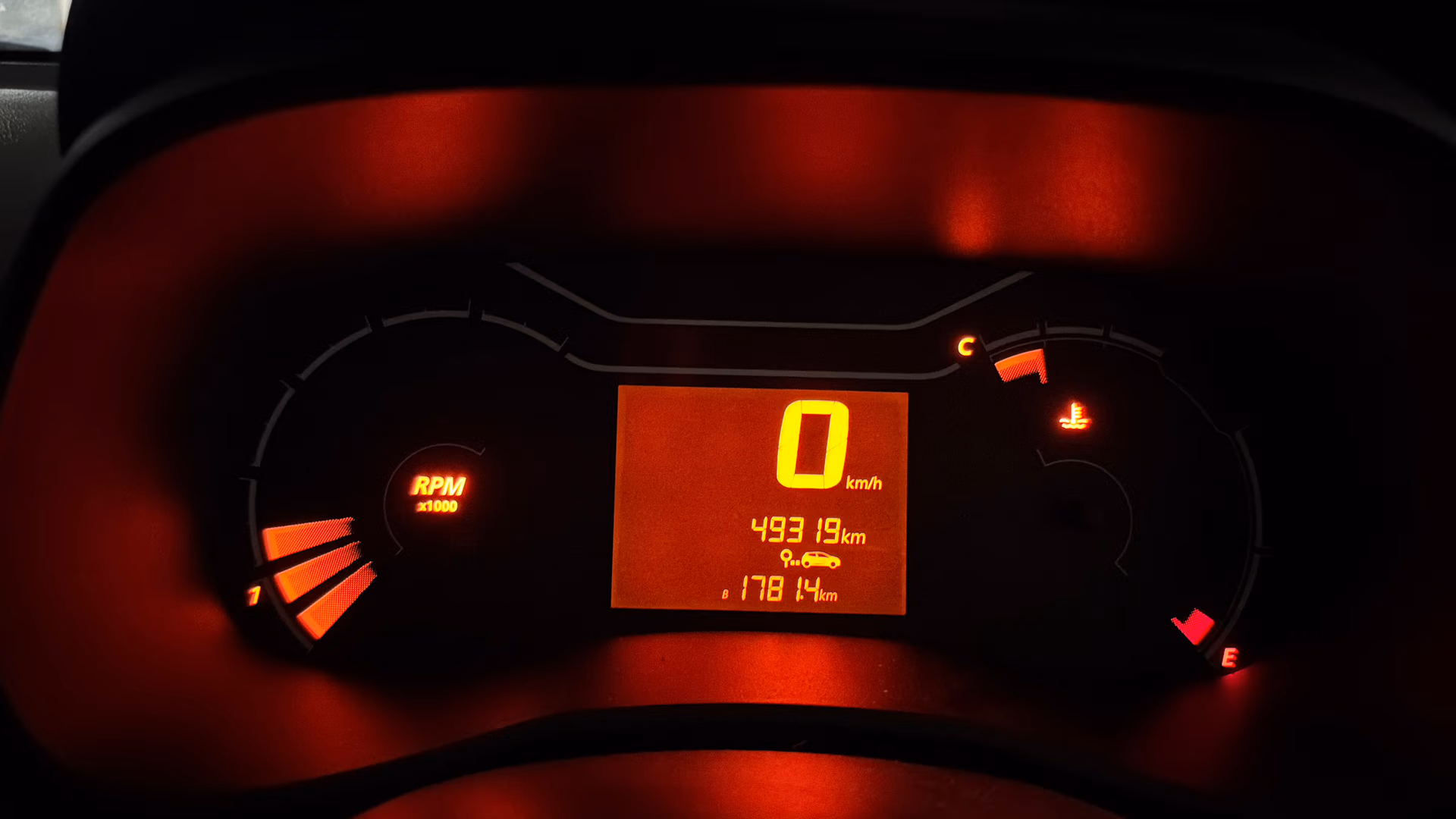 View 2021 Renault Kwid RXL Image 33 Used 2021 Renault Kwid RXL Image 33