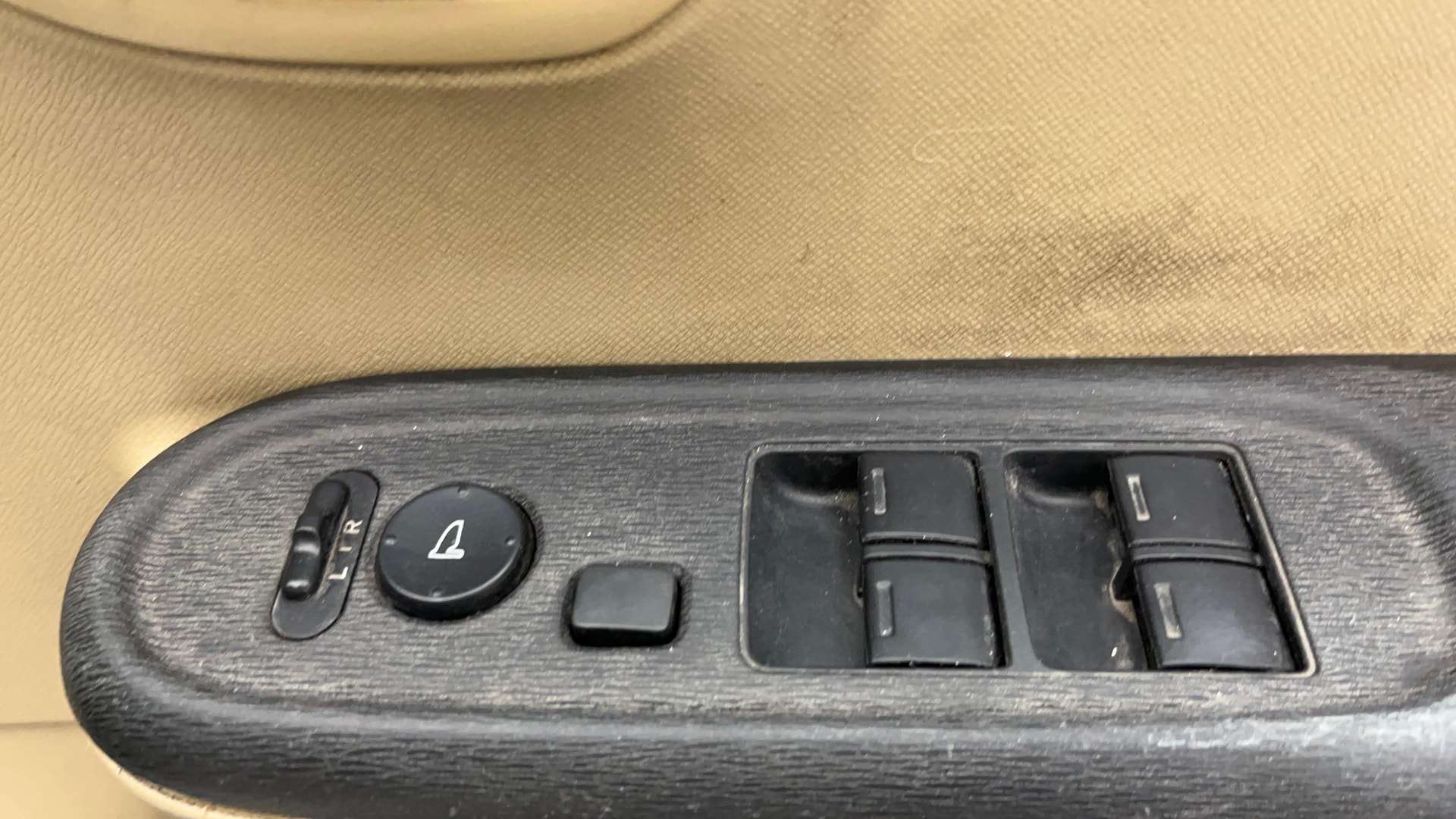 View 2015 Honda Amaze E MT Petrol BS IV Image 32 Used 2015 Honda Amaze E MT Petrol BS IV Image 32