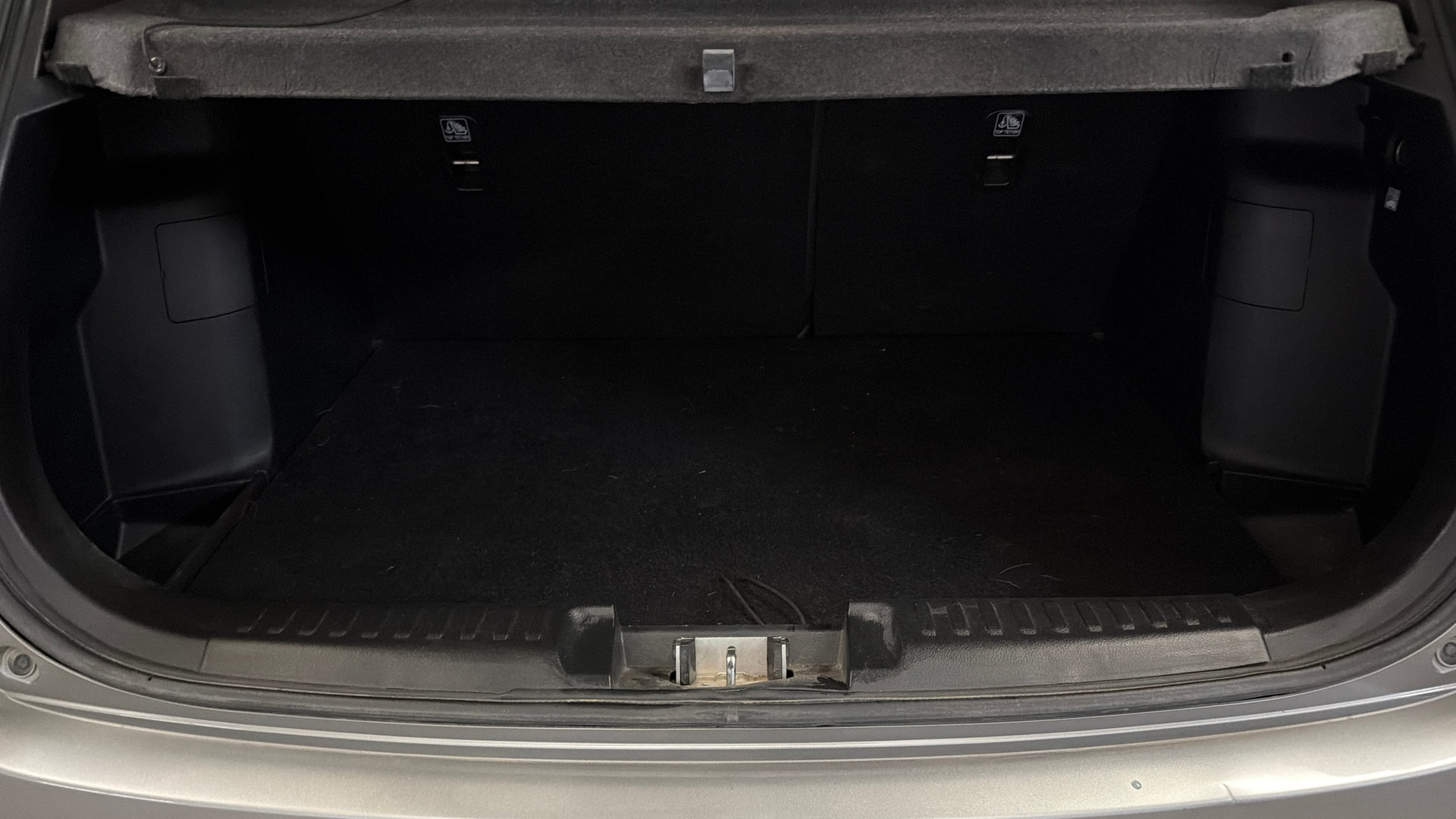 View 2022 Toyota Urban Cruiser High AT Image 11 Used 2022 Toyota Urban Cruiser High AT Image 11