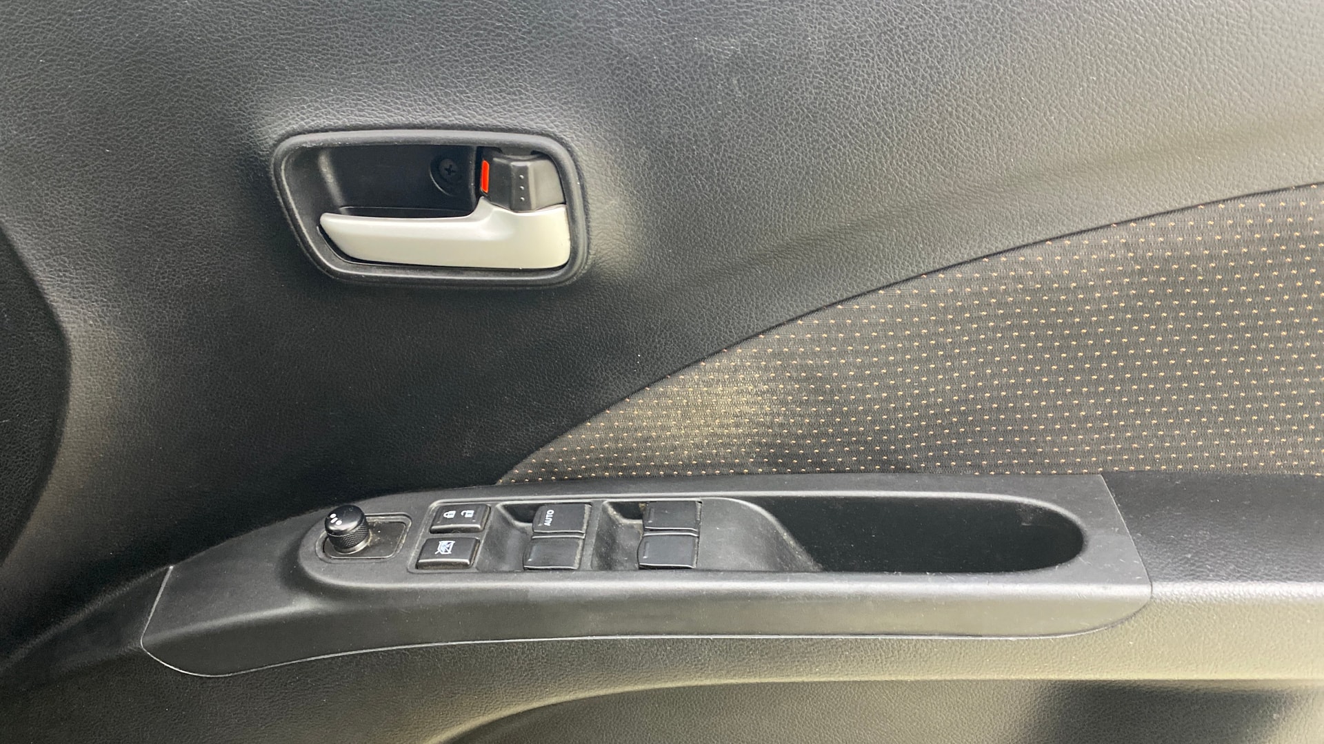 View 2018 Maruti Suzuki 1000 Base Variant Image 32 Used 2018 Maruti Suzuki 1000 Base Variant Image 32