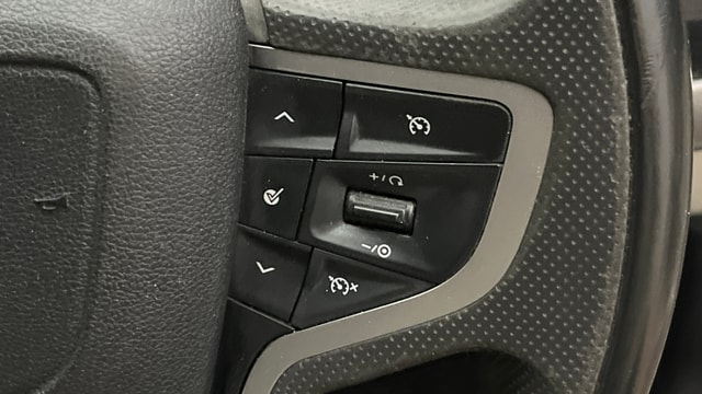 View Tata Safari Image 3 Used Tata Safari Image 3