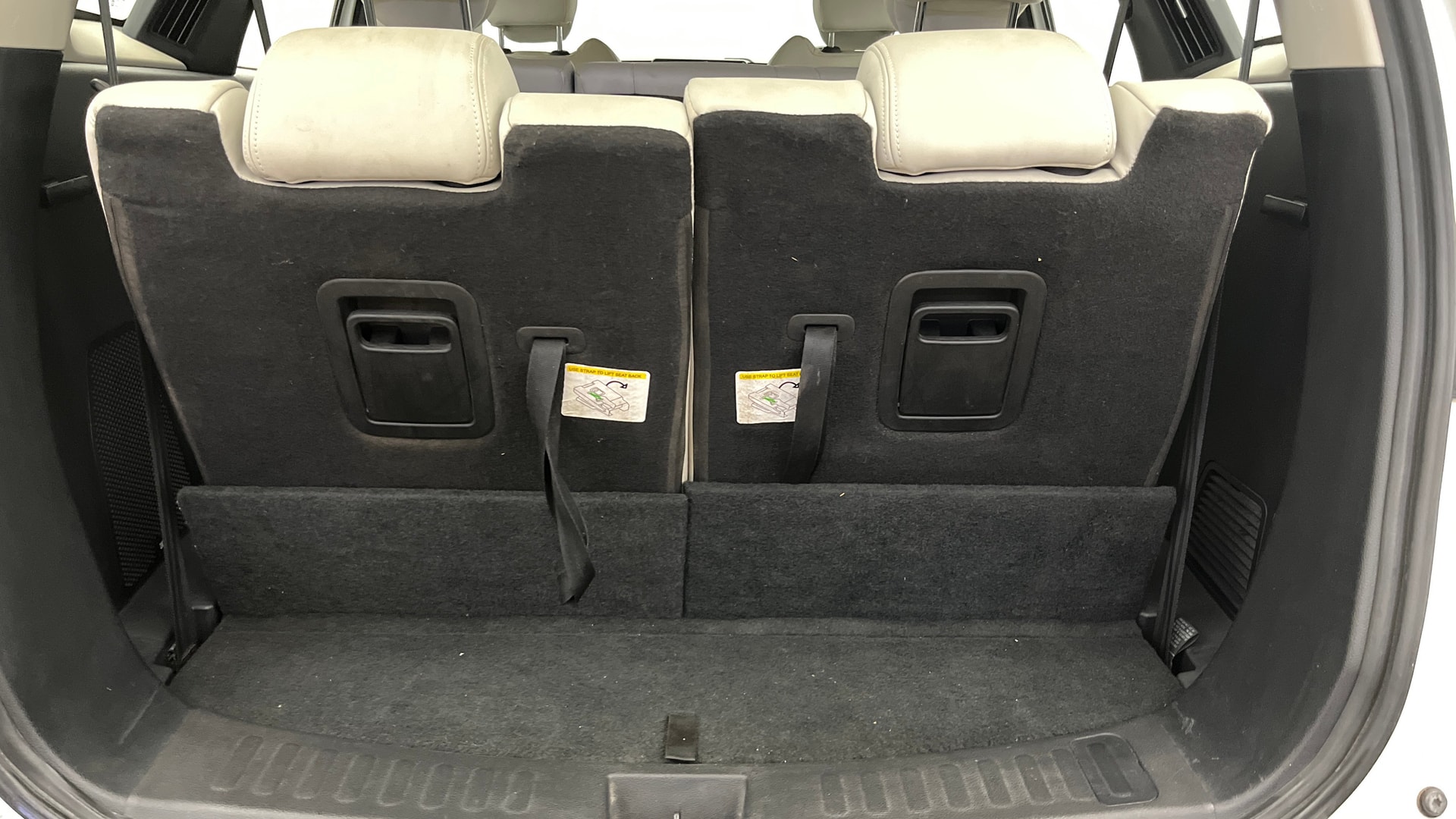 View 2023 Tata Safari XZ Image 11 Used 2023 Tata Safari XZ Image 11