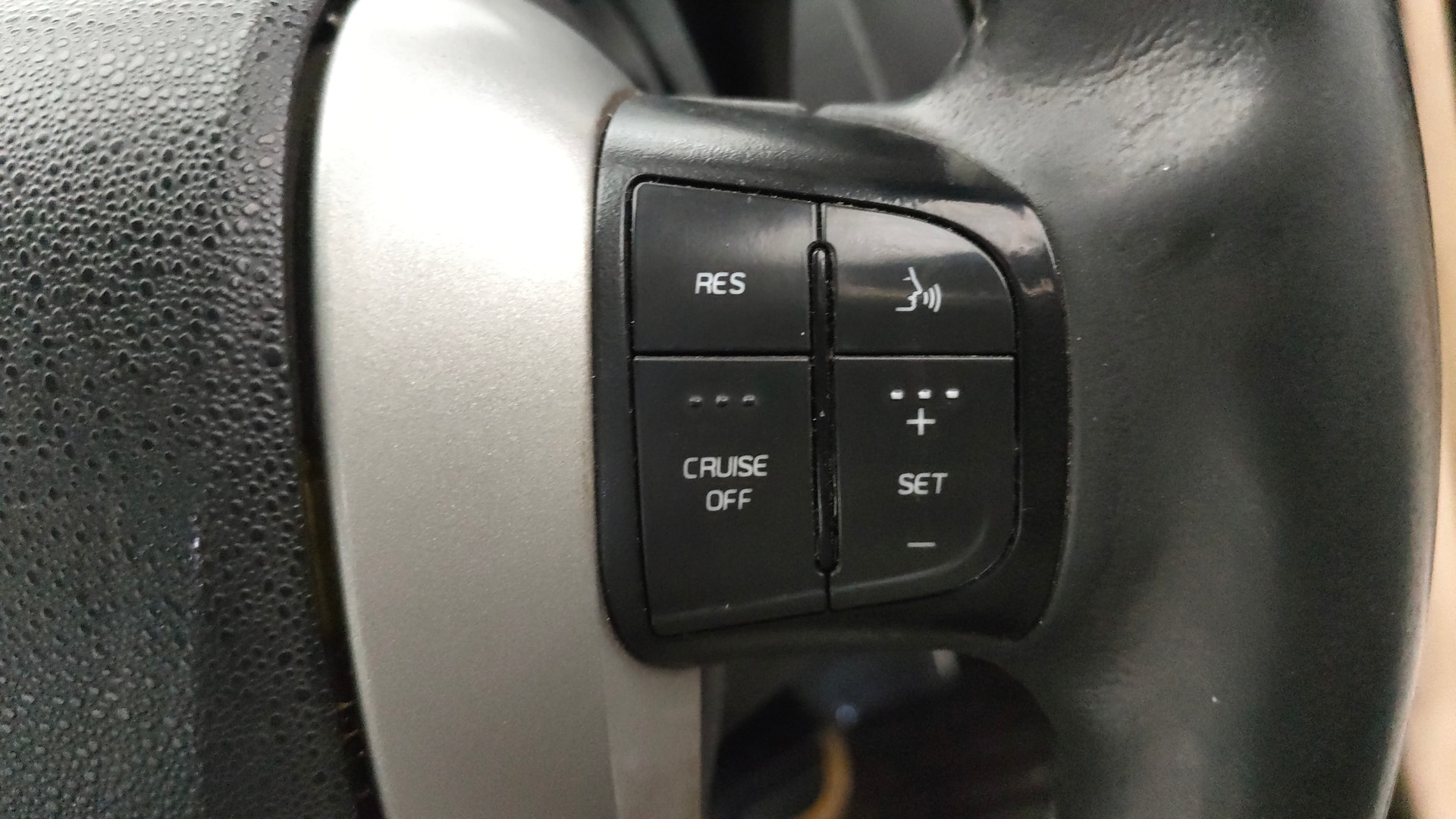 Used 2016 Mahindra XUV500 Used 2016 Mahindra XUV500