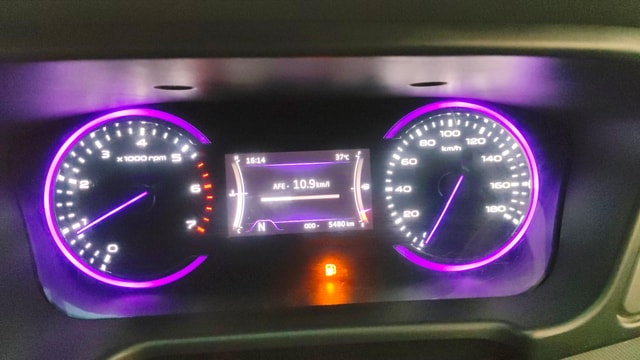 View Mahindra Marazzo Image 35 Used Mahindra Marazzo Image 35