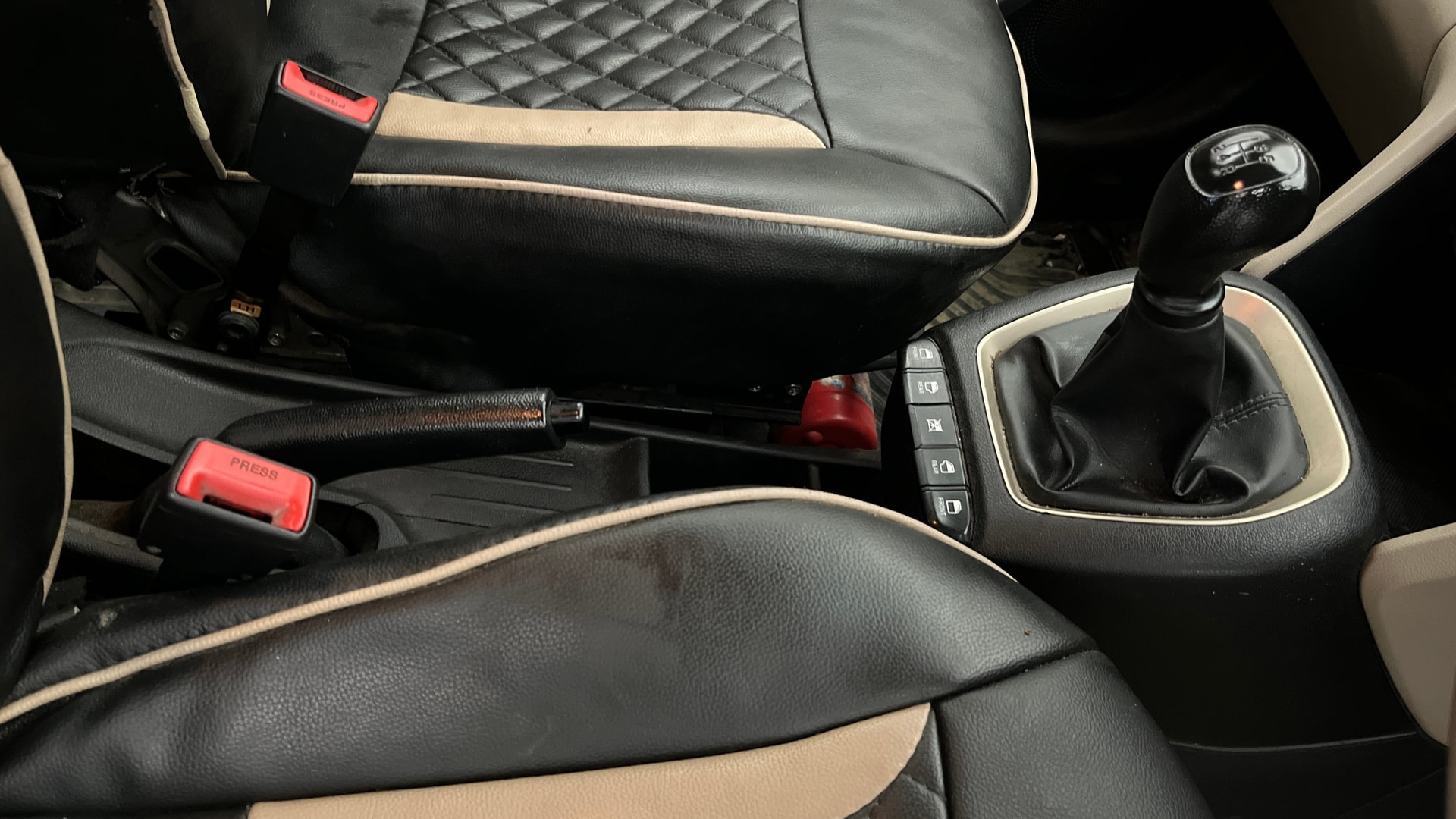 View 2019 Hyundai New Santro Sportz CNG Image 37 Used 2019 Hyundai New Santro Sportz CNG Image 37