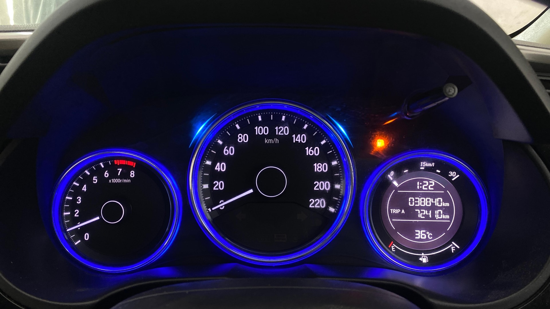 View 2015 Honda City ZX MT Diesel Anniversary Edition Image 35 Used 2015 Honda City ZX MT Diesel Anniversary Edition Image 35