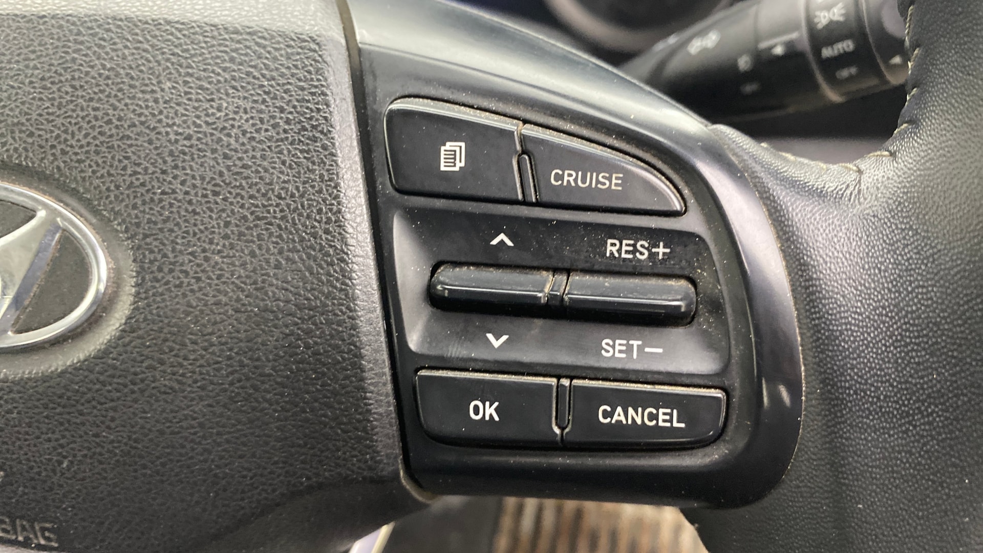 View 2019 Hyundai Venue SX Plus 1.0 Petrol AT Image 3 Used 2019 Hyundai Venue SX Plus 1.0 Petrol AT Image 3