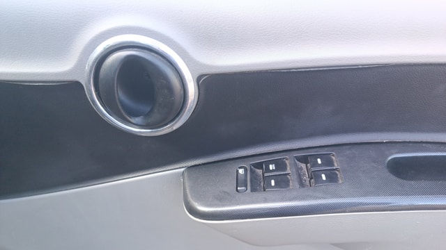 View Mahindra NuvoSport Image 39 Used Mahindra NuvoSport Image 39