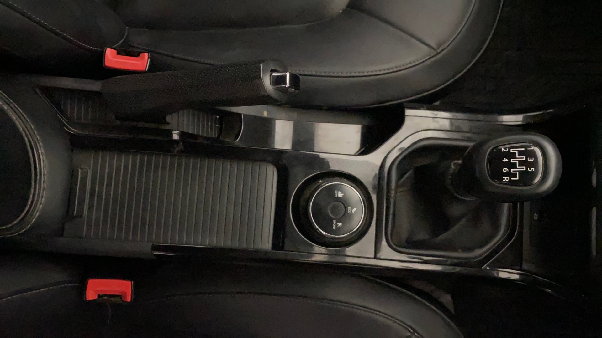 View 2021 Tata Nexon Revotron XE Image 39 Used 2021 Tata Nexon Revotron XE Image 39
