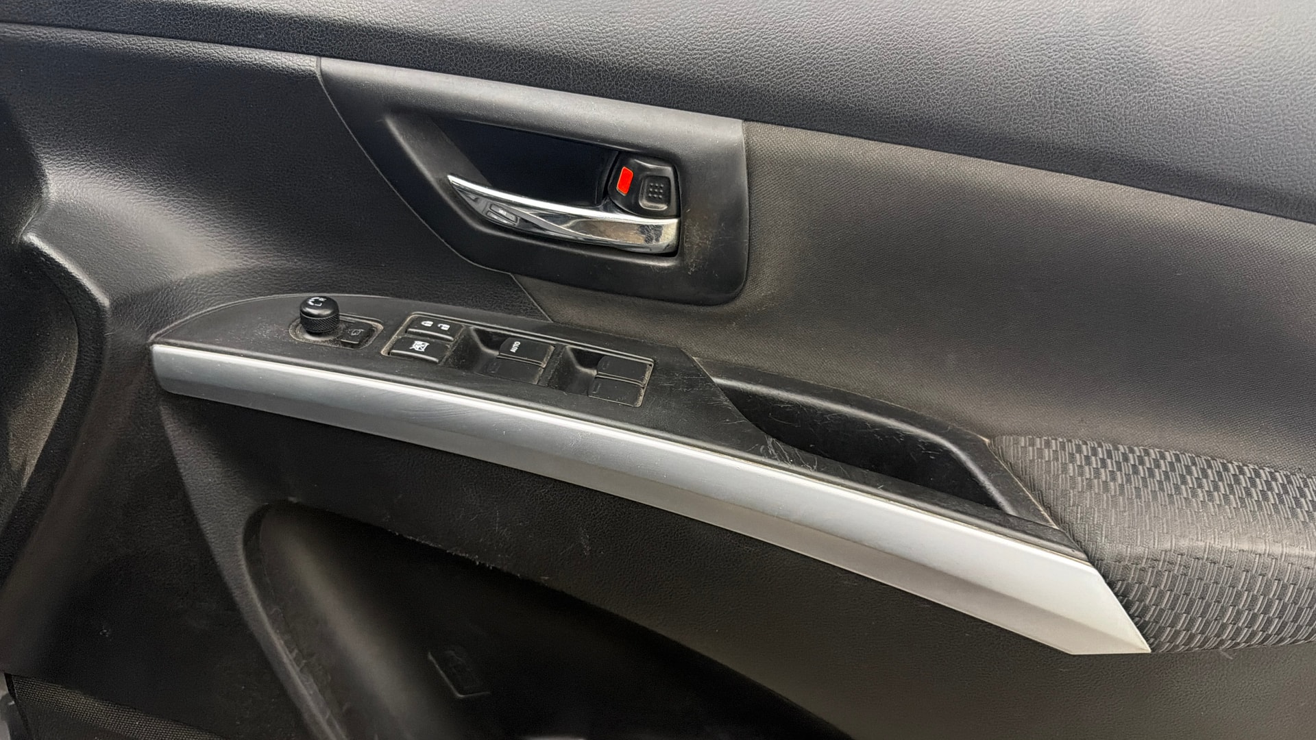 View 2021 Maruti Suzuki 1000 Base Variant Image 34 Used 2021 Maruti Suzuki 1000 Base Variant Image 34