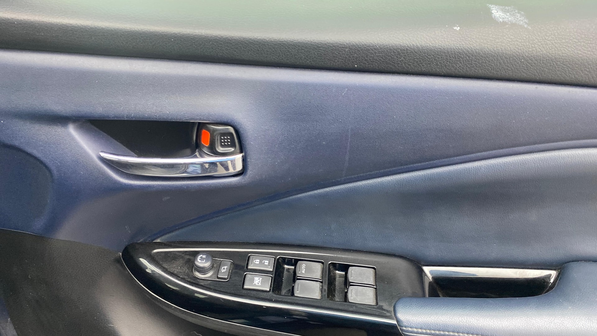 View 2022 Maruti Suzuki 1000 Base Variant Image 34 Used 2022 Maruti Suzuki 1000 Base Variant Image 34