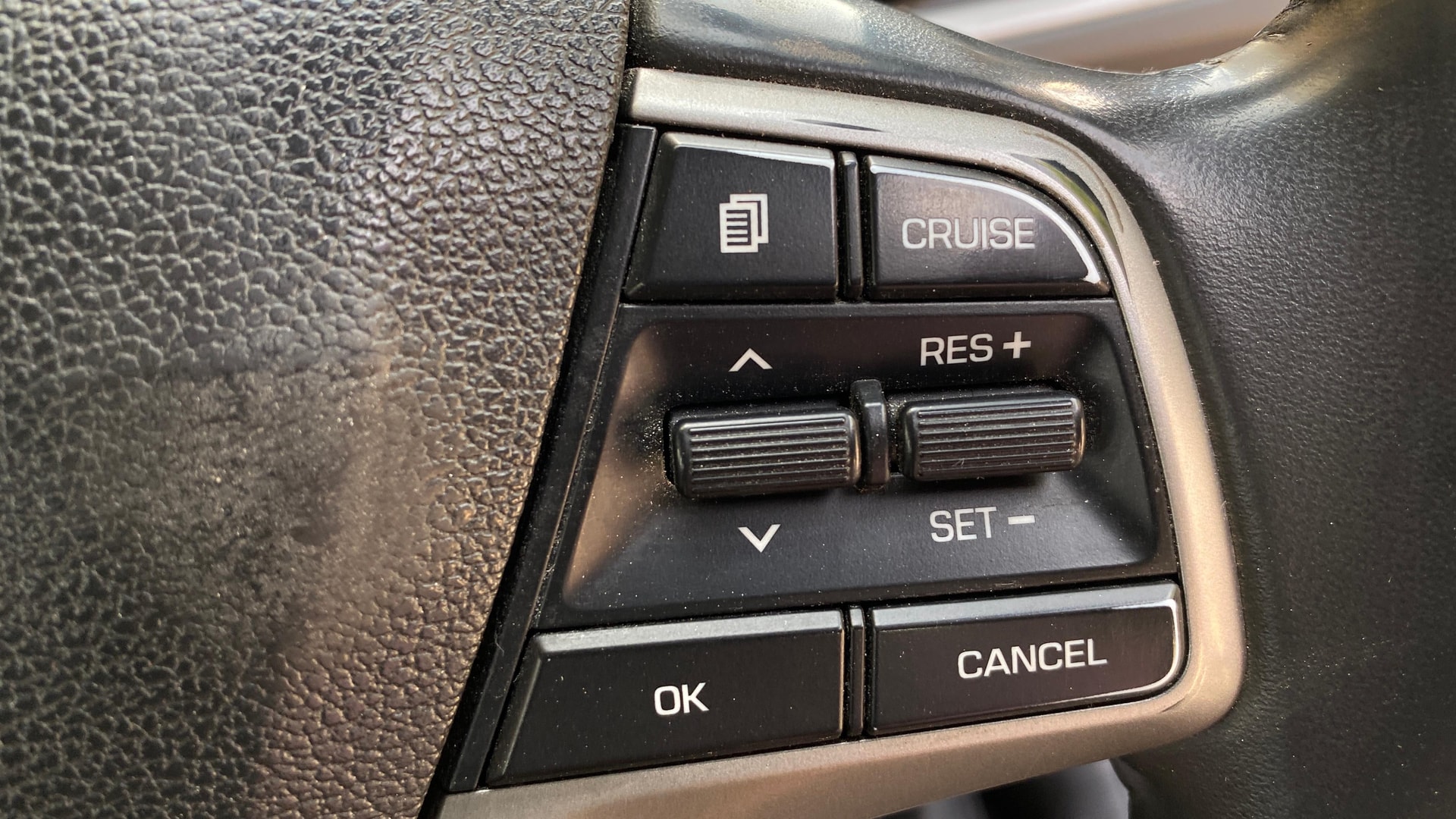 View 2018 Hyundai Verna 1.6 VTVT SX (O) AT Image 3 Used 2018 Hyundai Verna 1.6 VTVT SX (O) AT Image 3