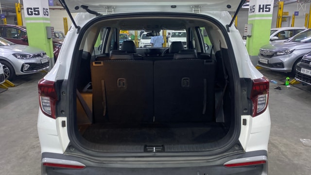 View Kia Carens Image 7 Used Kia Carens Image 7