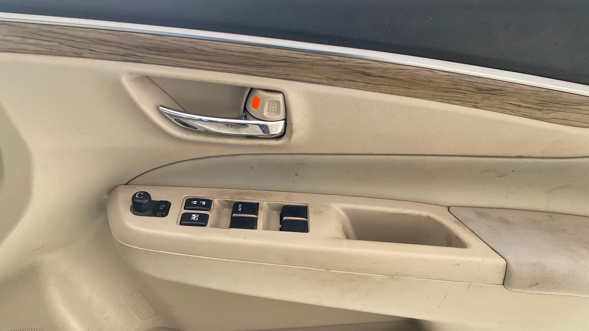 View 2019 Maruti Suzuki 1000 Base Variant Image 33 Used 2019 Maruti Suzuki 1000 Base Variant Image 33