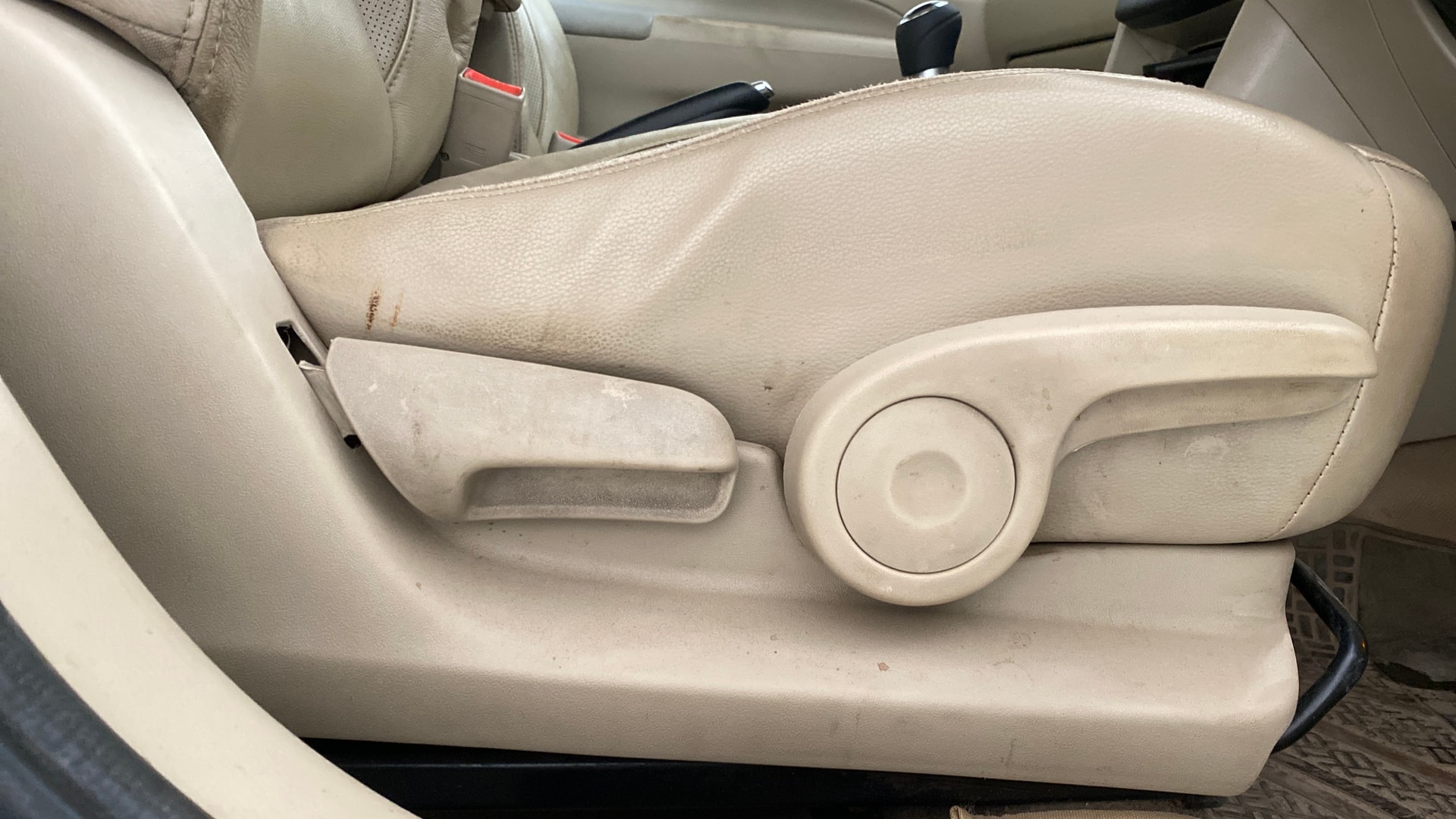 View 2019 Maruti Suzuki 1000 Base Variant Image 18 Used 2019 Maruti Suzuki 1000 Base Variant Image 18