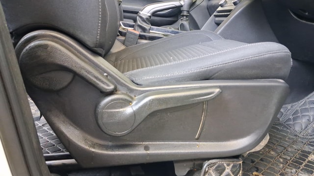 View Mahindra XUV700 Image 11 Used Mahindra XUV700 Image 11